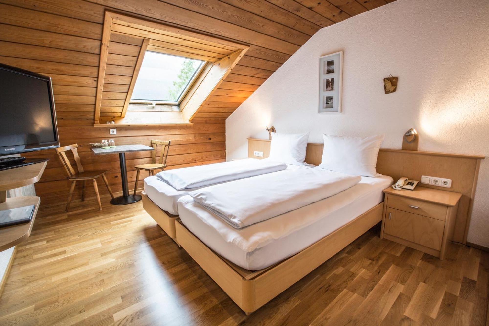 Gaestehaus-Pension Barbara Andelsbuch Pokoj fotografie