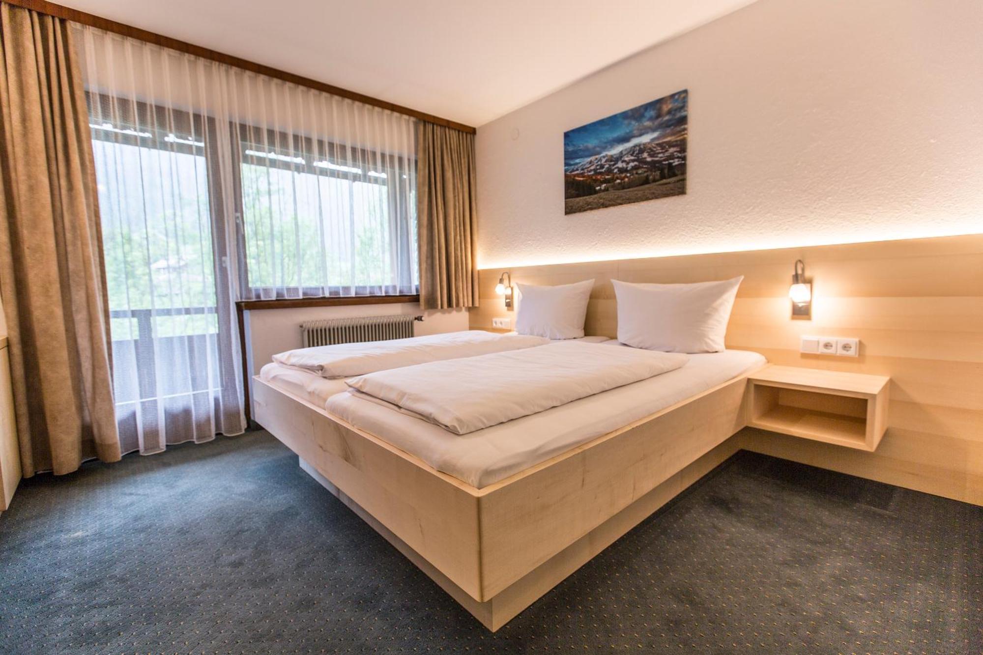 Gaestehaus-Pension Barbara Andelsbuch Pokoj fotografie