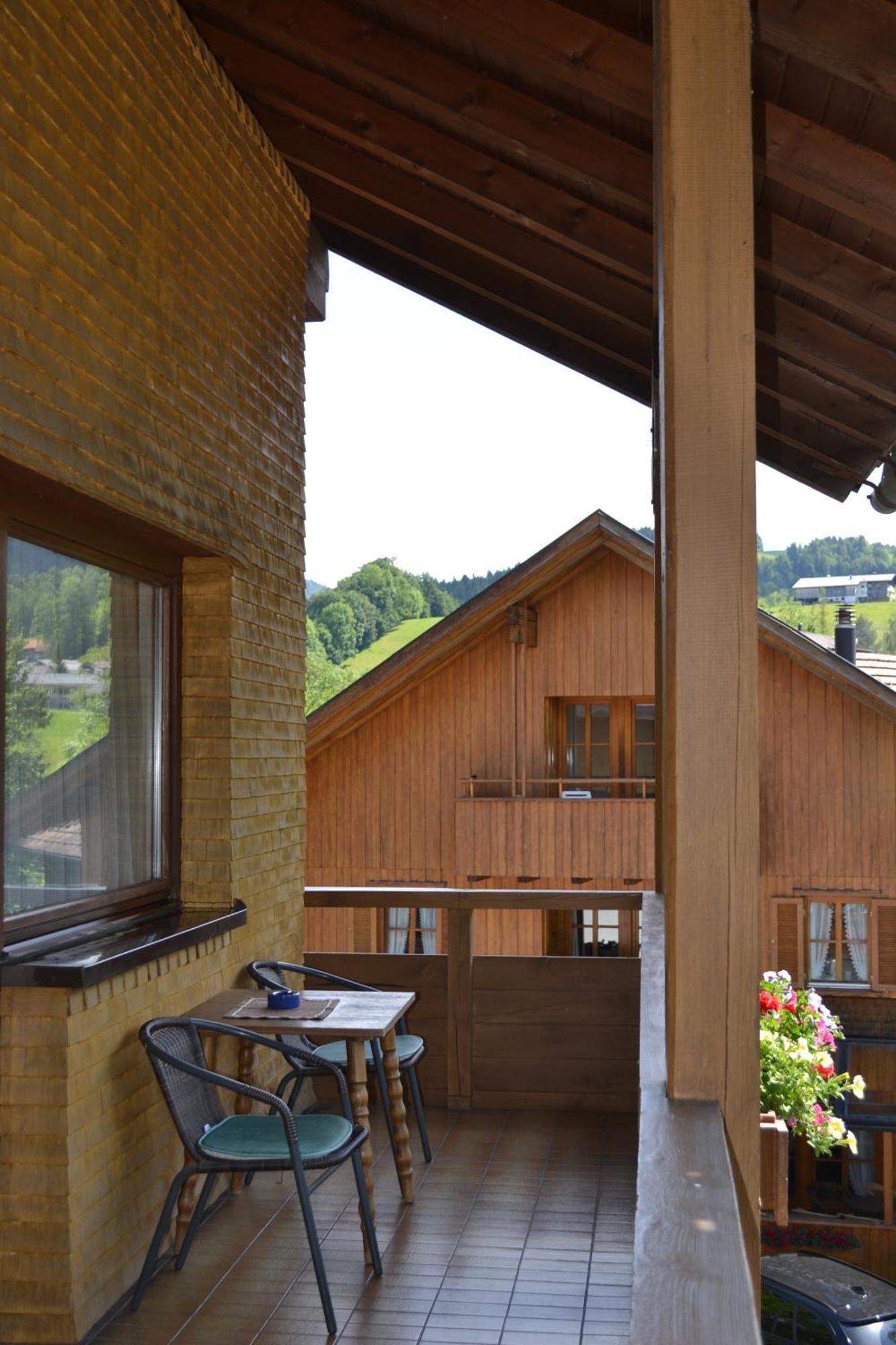 Gaestehaus-Pension Barbara Andelsbuch Pokoj fotografie